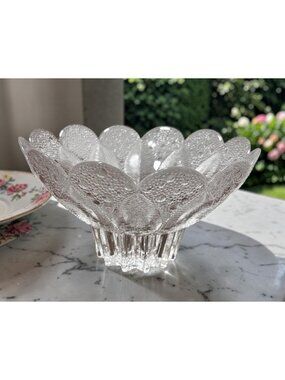 Lausitzer Glass Medea Bowl 24%Lead Crystal Dew Drop Leaf Pattern E Germany VTG